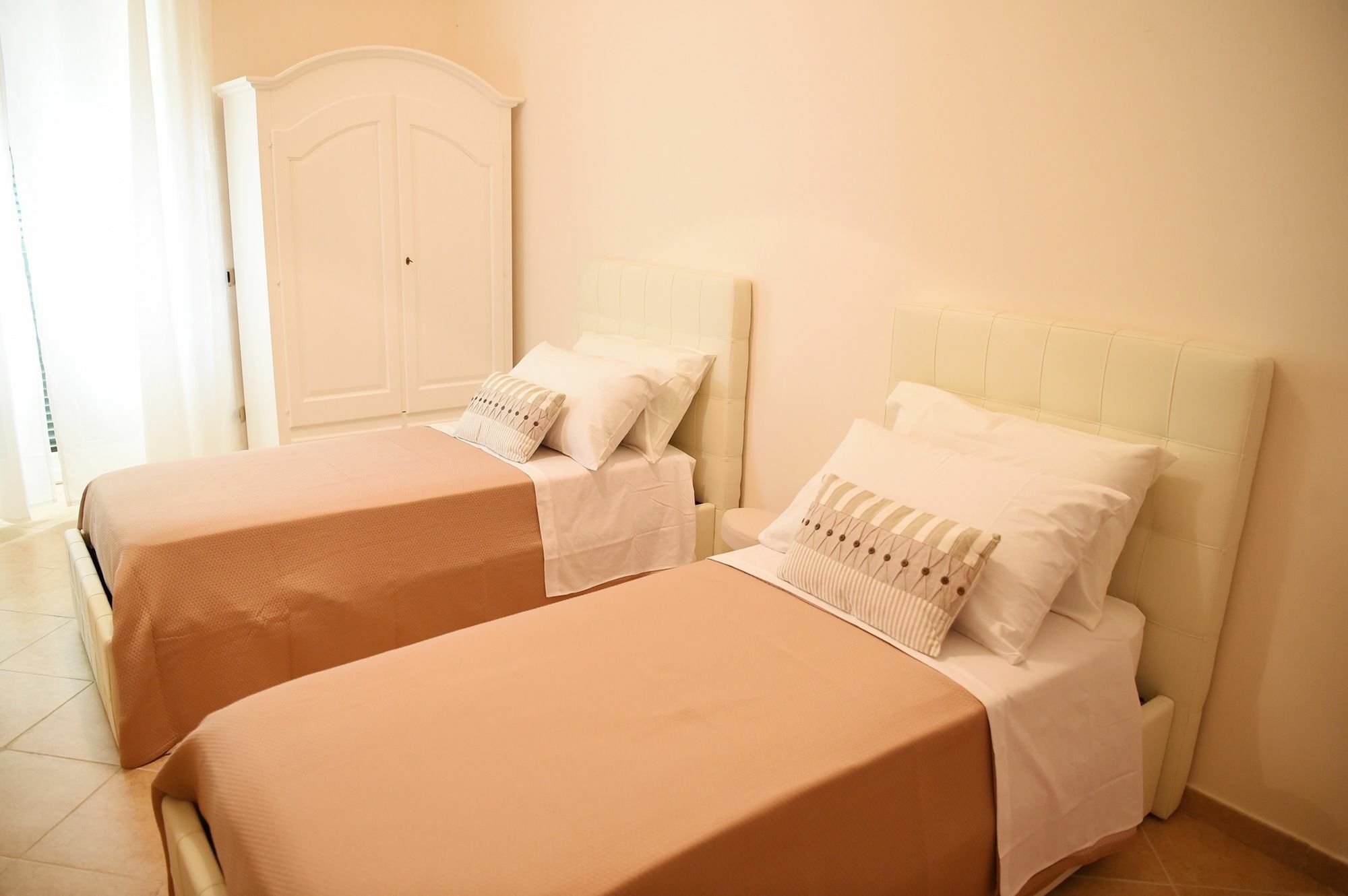 B&B Bonnes Suites Napoli Exterior foto