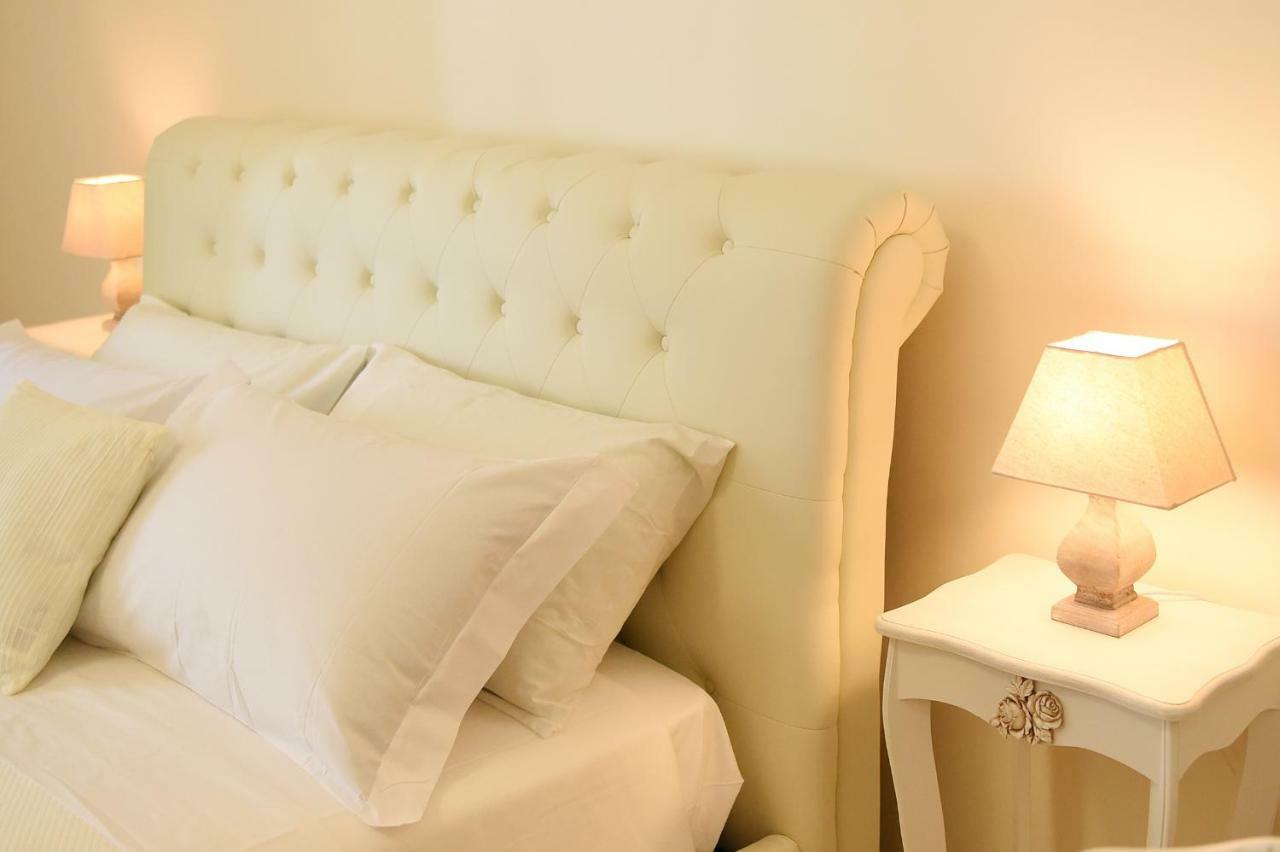 B&B Bonnes Suites Napoli Exterior foto