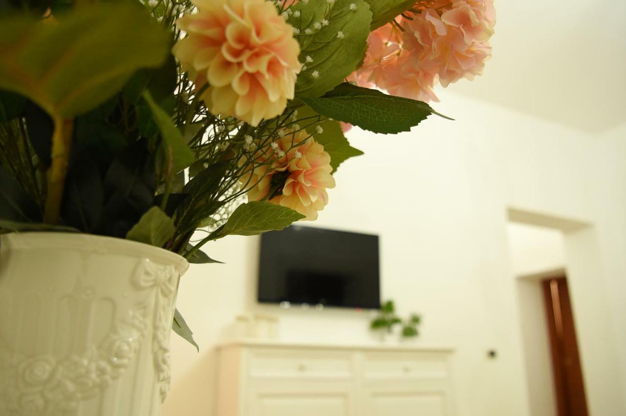 B&B Bonnes Suites Napoli Exterior foto